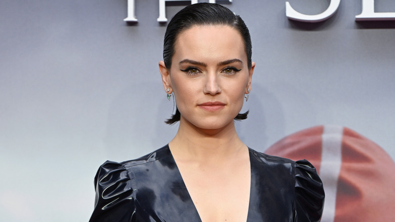 daisy ridley net worth